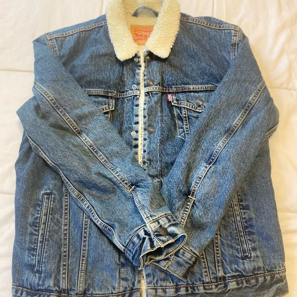Levi Trucker Jacket